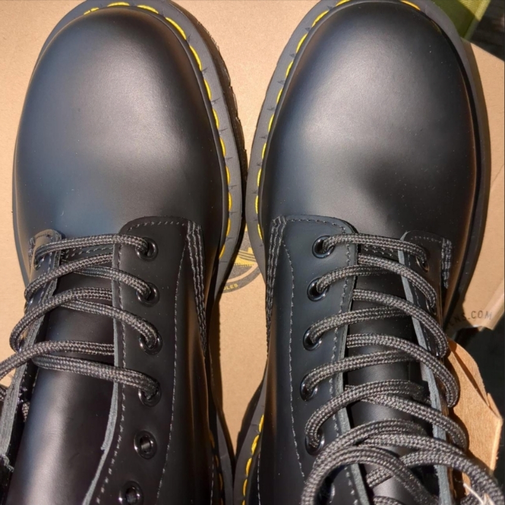 BRAND NEW Dr. Martens 1460 with Bex sole - Picture 5 of 6